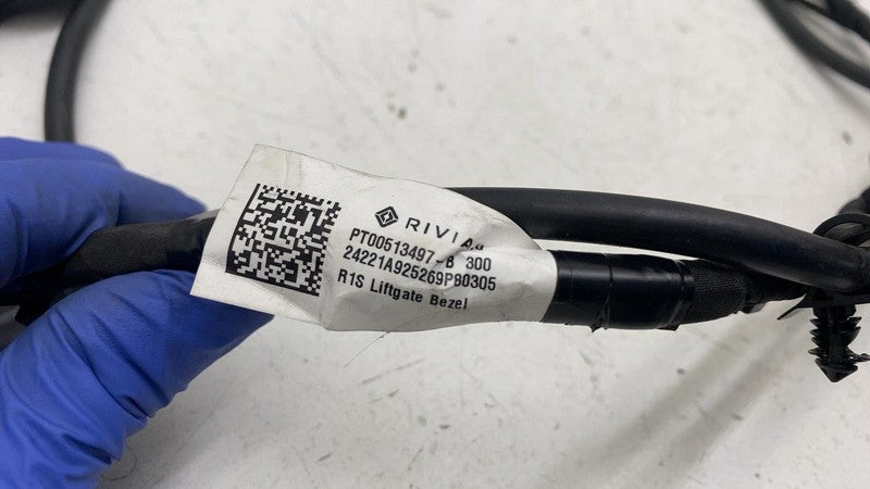 PT00513497 B ⭕ 2025 Rivian R1S Rear Tailgate Liftgate Bezel Wiring Harness Cable PT00513497-B