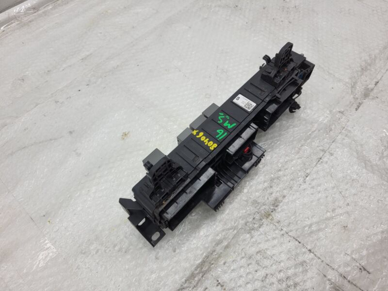 103440500E ⭕16-20 Model S Front Trunk Frunk Engine Bay Under Hood Fuse Box 12V 1034405-00-E