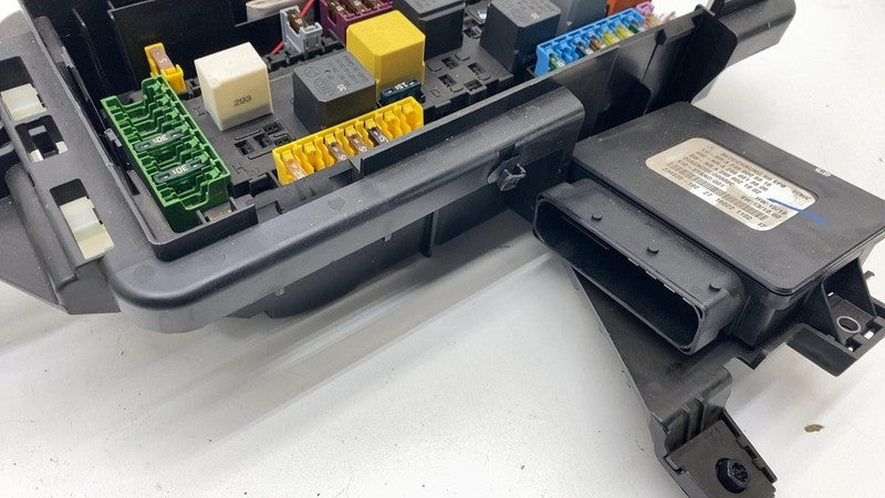 A2469006816 2016-2018 Mercedes-Benz GLE350 Cabin Fuse Relay Junction Box w/ Control Module