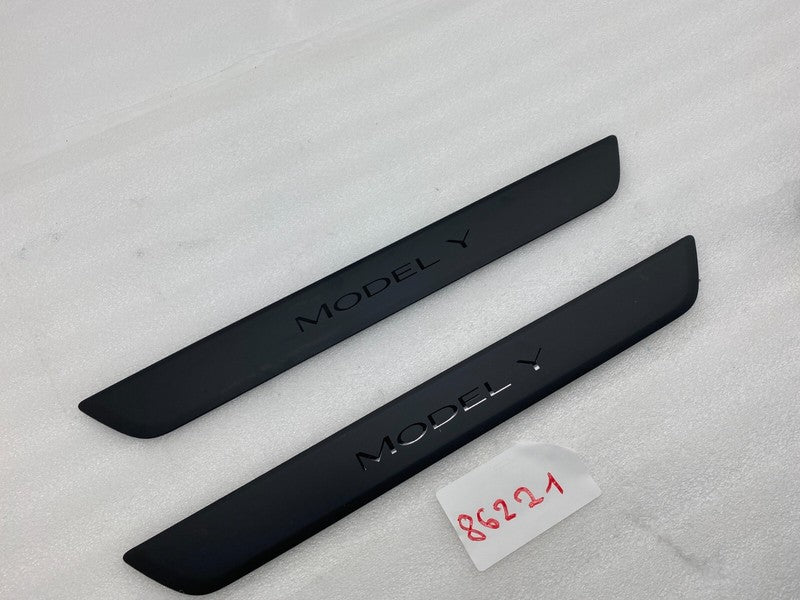 1494301 00 B ⭕ 2020-2023 Tesla Model Y Front Door Sill Plate Scuff Molding Cover 1494301-00-B