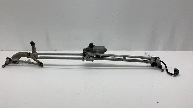 HM5T14A303AA 2013 2014 2015 2016 2017 2018 Ford C-Max Windshield Wiper Linkage and Motor Assy