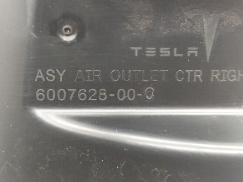 6007629 00 C 2012-2020 Tesla Model S Center Right + RH & LH Dashboard Air Vent & Duct Panel