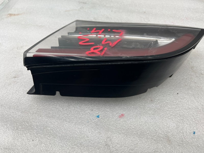 ⭕ 2017-2023 Tesla Model 3 Y Rear Passenger Side Inner Taillight Tail Lamp Right