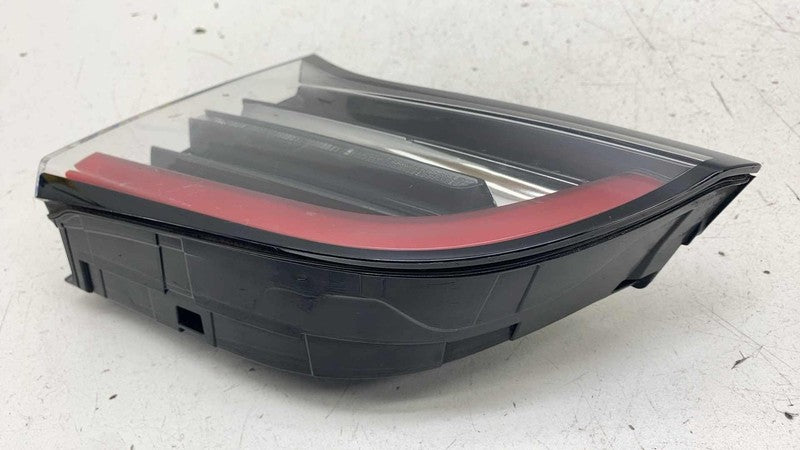 1502089-00-B ⭕ 2020-2024 Model Y Rear Right Inner Taillight LED Tail Lamp 4-Pin 1502089-00-B