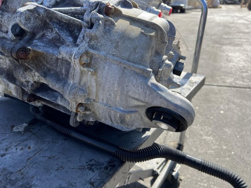 1120960-00-E ⭕17-20 Tesla Model Y 3 Front Drive Unit Engine Electric Motor *27k* 1120960-00-E