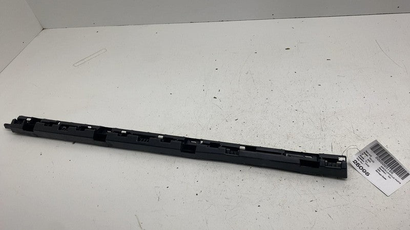 32216387 ⭕2021-2025 Polestar 2 Front Right Skirt Rocker Molding Panel Bracket RH 32216387