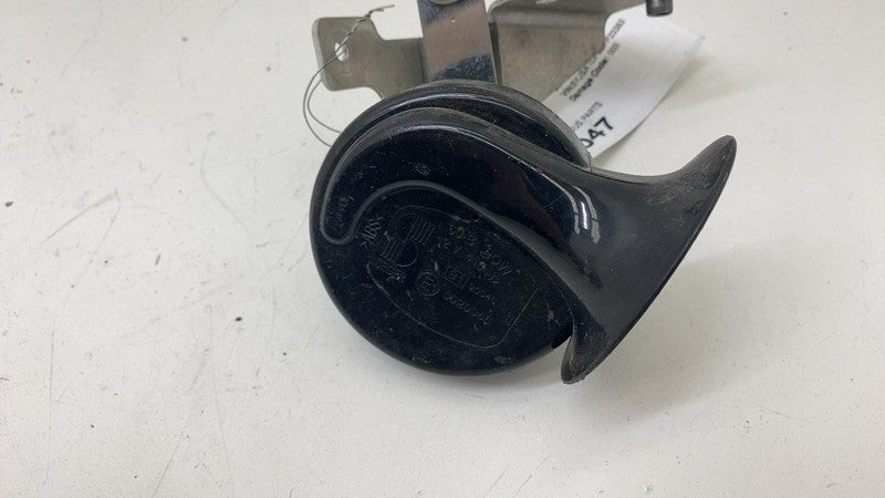 ⭕12-20 Model S Seger Low Pitch Tone Horn 12V 410 Hertz with Bracket 60