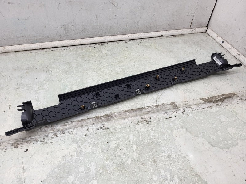 110513500E ⭕16-20 Tesla Model X Rear Right Spine Plastic Race Track Trim Panel 1105135-00-E