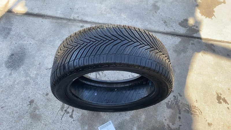 ⭕ Michelin Cross Climate 245/45R19 Tire