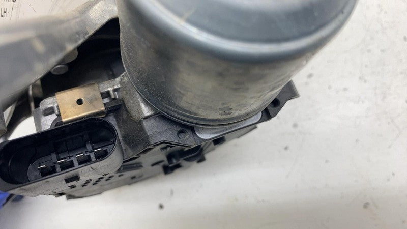 ⭕ 2018 BMW i3 I01 Driver Side Windshield Wiper Motor w/ Bracket Left 1