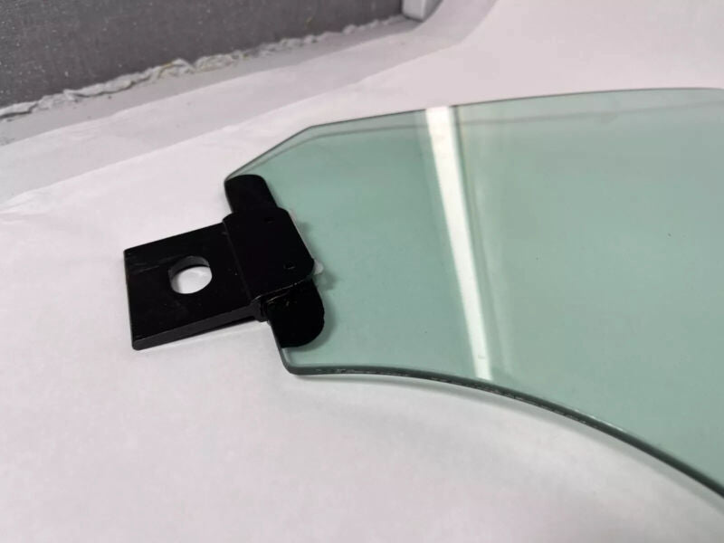2016-2020 Tesla Model X Front Driver Side Door Window Glass Left OEM 43R-004530