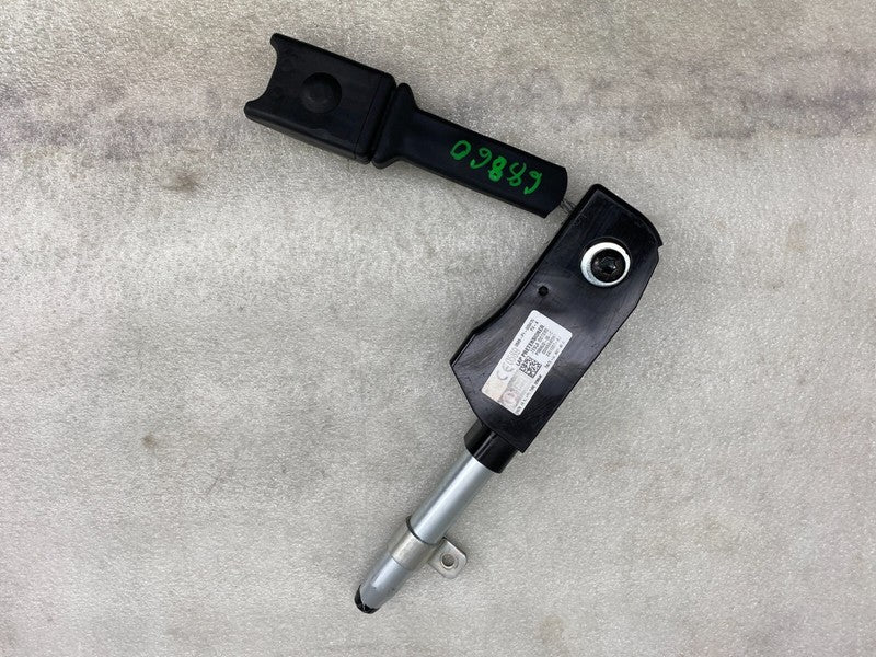 100453200C ⭕ 12-20 Model S Left 1st Row Lap Pretensioner Model X 16-20 Right 1004532-00-C