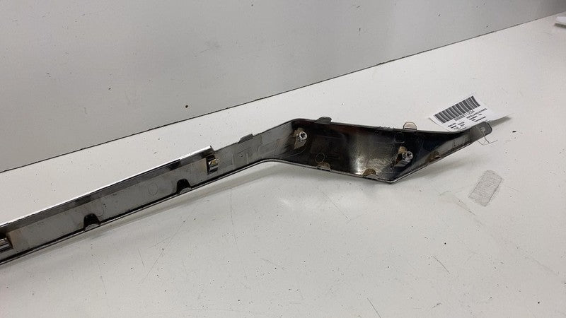 86569GI010 ⭕2022 2023 2024 Hyundai Ioniq 5 Front Bumper Lower Chrome Molding 86569GI010 OEM