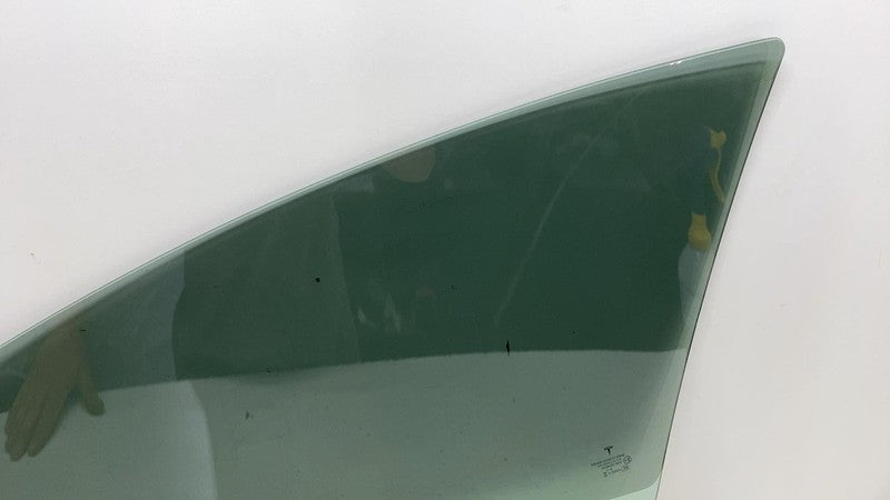 E9 43R-004530 ⭕ 2017-2019 Tesla Model 3 Front Passenger Door Window Glass Right (Single Pane)