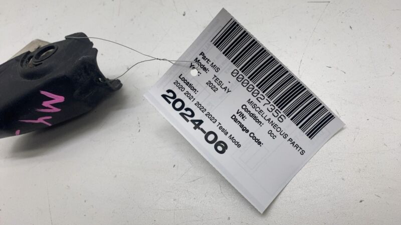 2020-2023 Tesla Model Y MY Active Louver Grille Shutter Motor w/ Cover Assembly