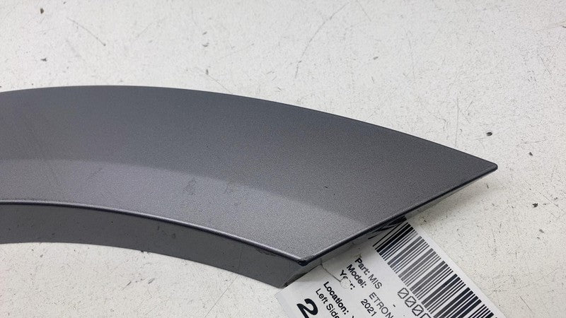 4KE 853 025 E ⭕ 19-23 Audi E-Tron Rear Left Side Quarter Wheel Arch Flare Molding 4KE853025E