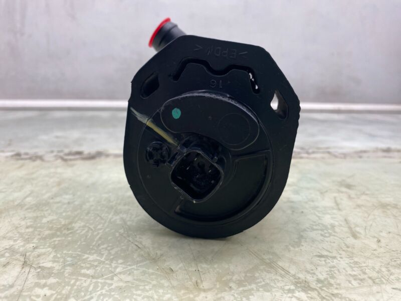 1037327 00 F 2016-2020 Tesla Model S X Cooling System Auxiliary Water Coolant Pump 103732700F