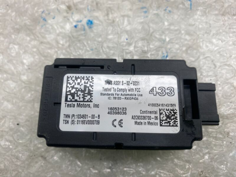 103460100B 2012-2020 Tesla Model S X ECU Receiver Tire Pressure Monitor System Control Unit