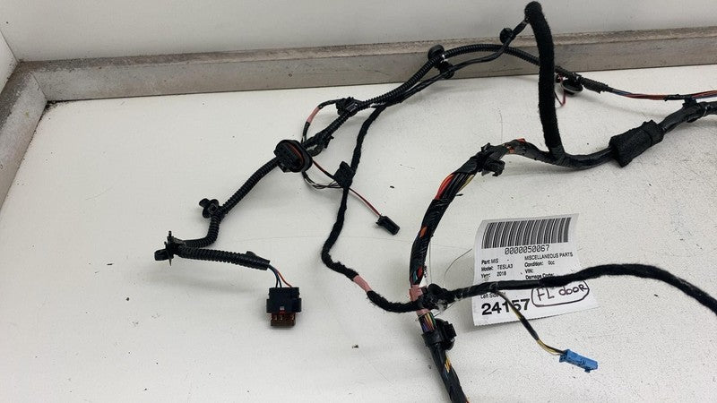 1067957 00 E 2017-2019 Tesla Model 3 M3 Front Driver Side Door Wiring Harness Cable Wire Left