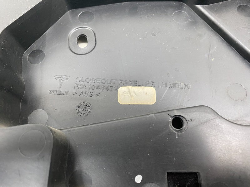 1046759 00 D ⭕16-20 Model X Rear Left Door Inner Closeout Panel & Control Module 1046472-99-A