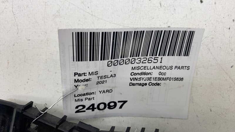 ⭕ 17-23 Tesla Model 3 Rear Left Taillight Tail Lamp Mount Bracket 1083