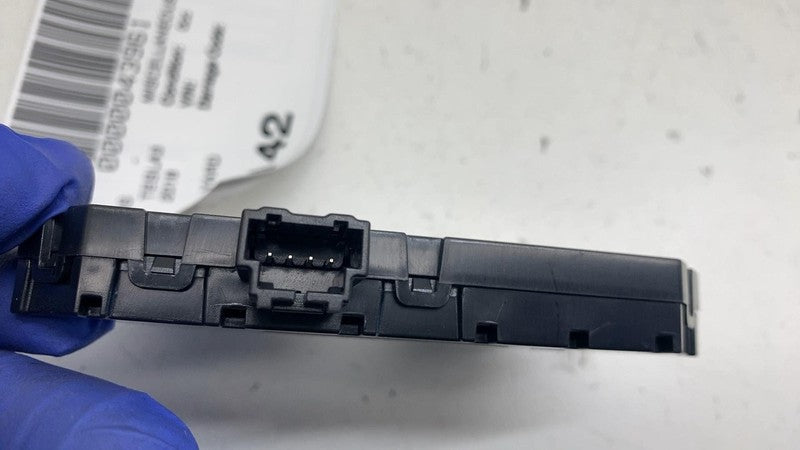 ⭕ 17-23 Tesla Model 3 Rear Generic USB/AUX Control Unit Hub Module 110