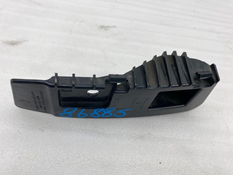2017-2023 Tesla Model 3 M3 Rear Left Bumper Taillamp Taillight Mount Bracket LH