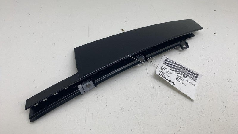 31672581 ⭕ 21-23 Polestar 2 Front Right Exterior B-Pillar Applique Trim Molding 31672581
