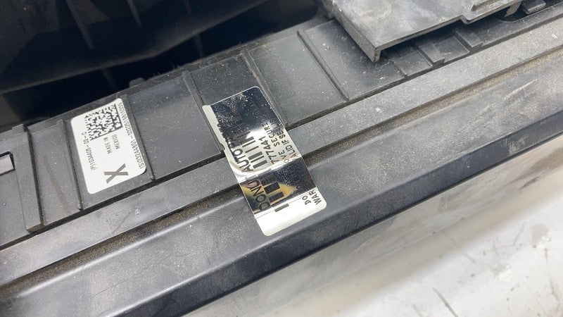 ⭕16-20 Model X Front Trunk Frunk Engine Bay Under Hood Fuse Box 12V 10