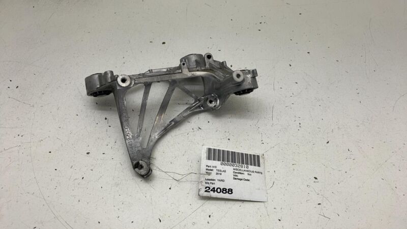 146441850C 16-22 Model X Air Conditioning A/C Compressor Mount Support Bracket 1464418-50-C