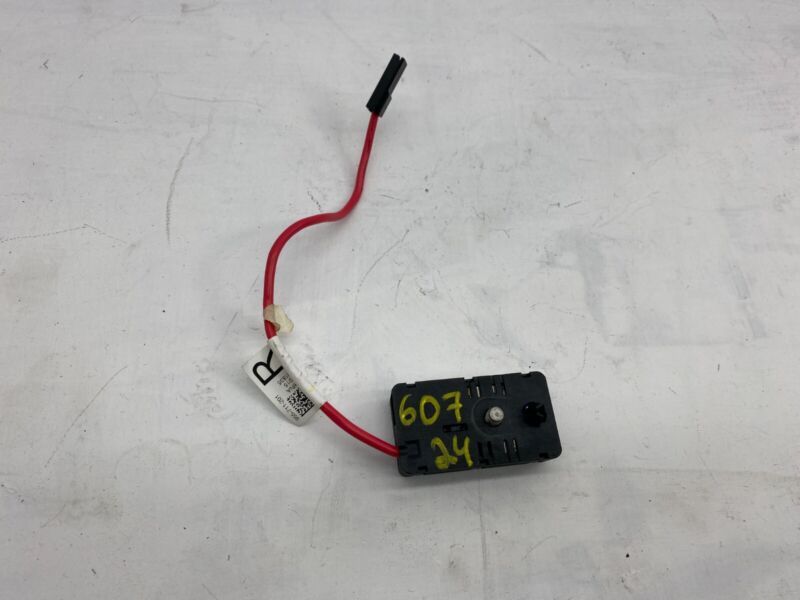 1509421 00 B ⭕ 2021-2025 Tesla Model S X Infotainment Antenna Noise Filter +12V 1509421-00-B