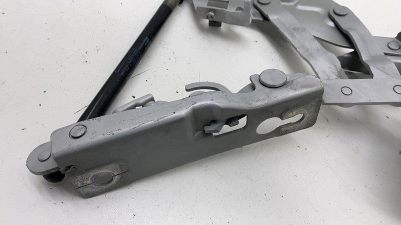 31688415 ⭕ 2021-2023 Polestar 2 PAIR Front Left & Right Hood Bonnet Hinge w/ Shock Strut