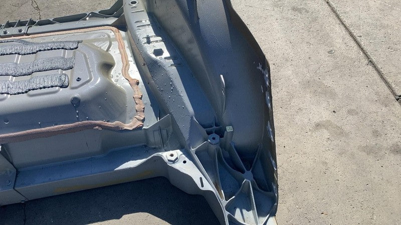 ⭕ 20-23 Tesla Model Y Rear Underbody Cast Rub Structural Assy (One-Pie