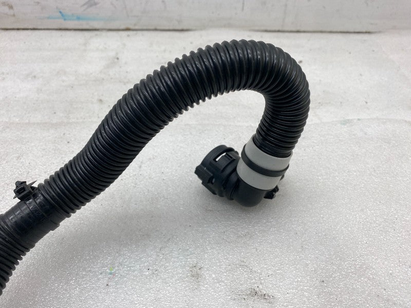 1077579 00 F ⭕ 17-22 Model 3 Front Motor Coolant Chiller to BATT Hose w/ Sensor 1077579-00-F