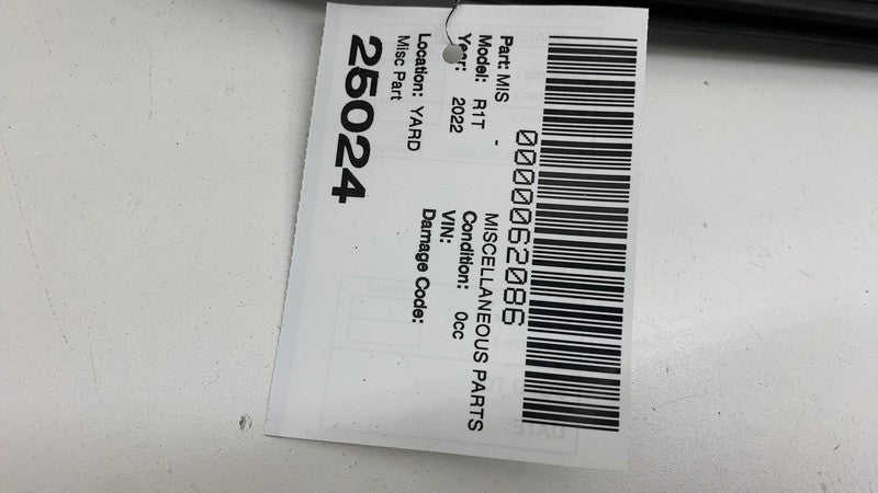 PT00015809-D ⭕ 22-24 Rivian R1T Front Driver Side Hood Drip Trim Molding Left LH PT00015809-D