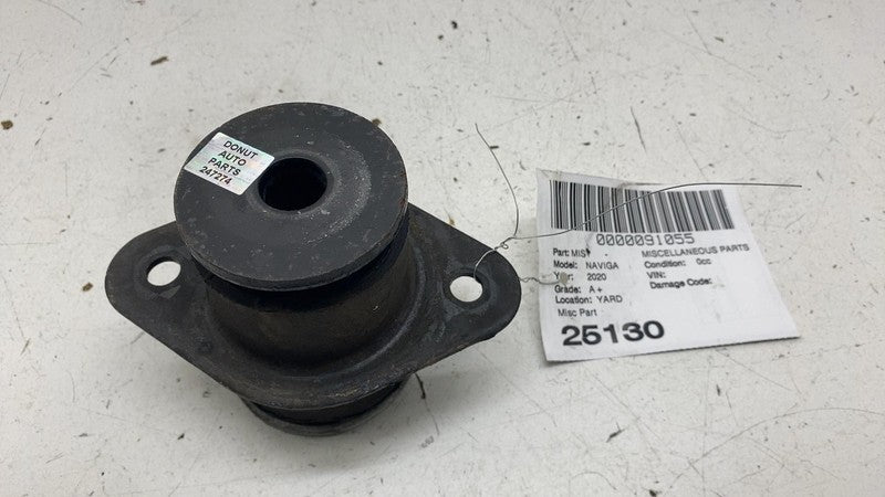 ⭕ 18-24 Lincoln Navigator Cabin Body Frame Mount Cushion Insulator 9L1