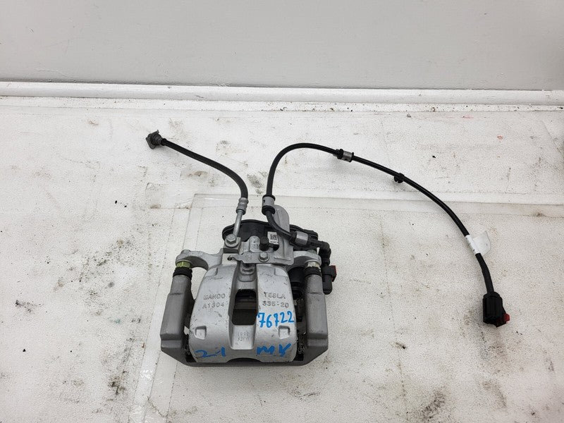 104462400I ⭕ 2020-2024 Tesla Model Y Rear Right Caliper + Brake Hose Line BASE 1044624-00-I