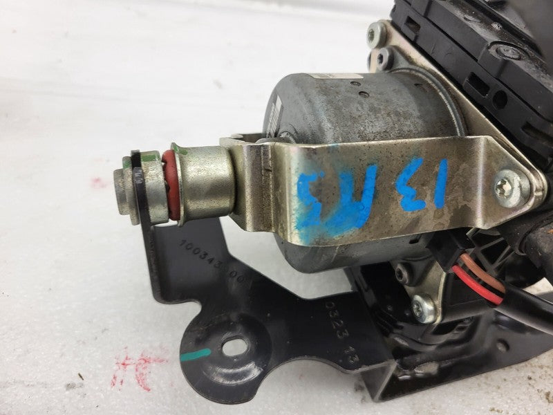 100343900A 12-15 Model S Brake Servo Booster Vacuum Pump & Isolator w/ Bracket 1003439-00-A