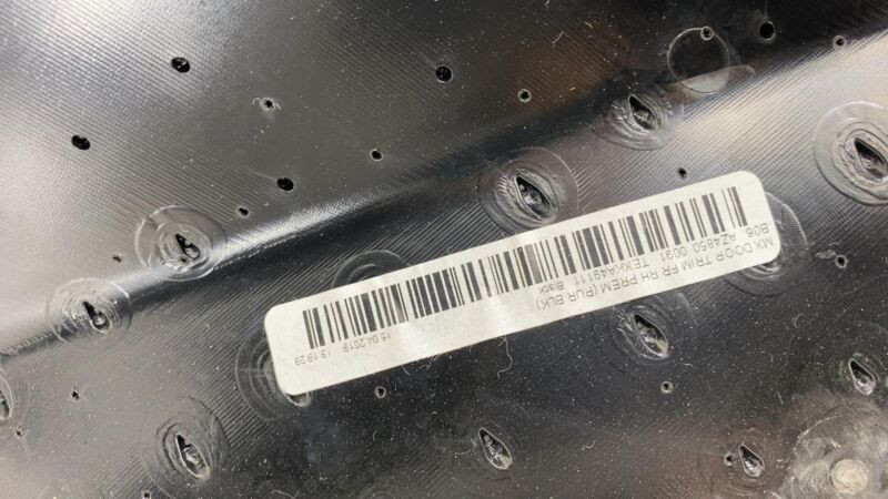 1055483-21-L ⭕ 2016-2020 Model X Front Passenger Side Door Panel Trim Card Right 1055483-21-L