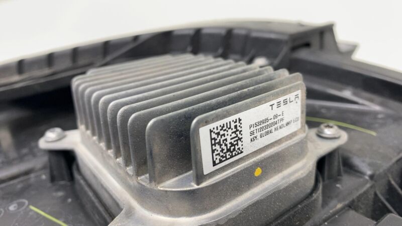 151495300D ⭕ 21-23 Tesla Model Y 3 Front Right Headlight Projector Headlamp RH 1532925-09-E