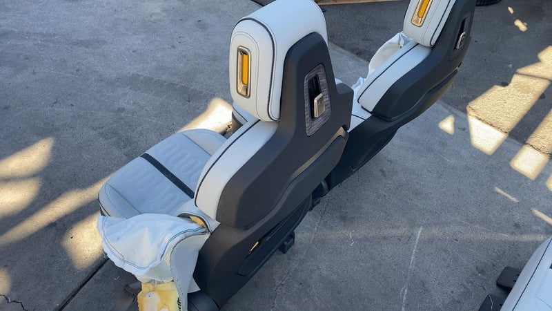 ⭕2022-2024 Rivian R1T Front Left & Right + Rear 2nd Row Leather Seat O