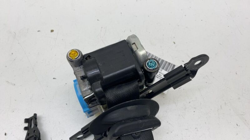 Does not apply 2016-2020 Tesla Model X Front Passenger Side 1st Row Seat Belt & Retractor Right