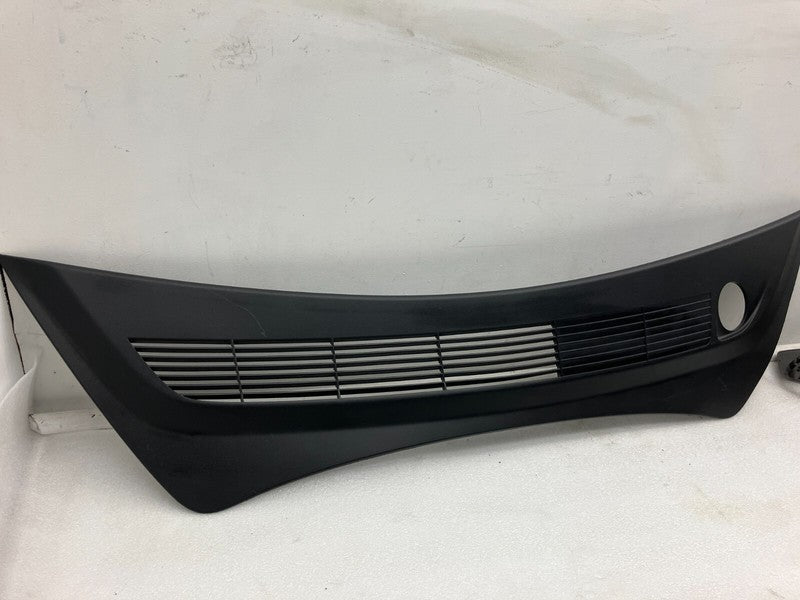 1081675 00 B ⭕17-23 Model 3 Rear Underhood Apron Windshield Cowl Vent Cover Trim 1081675-00-B