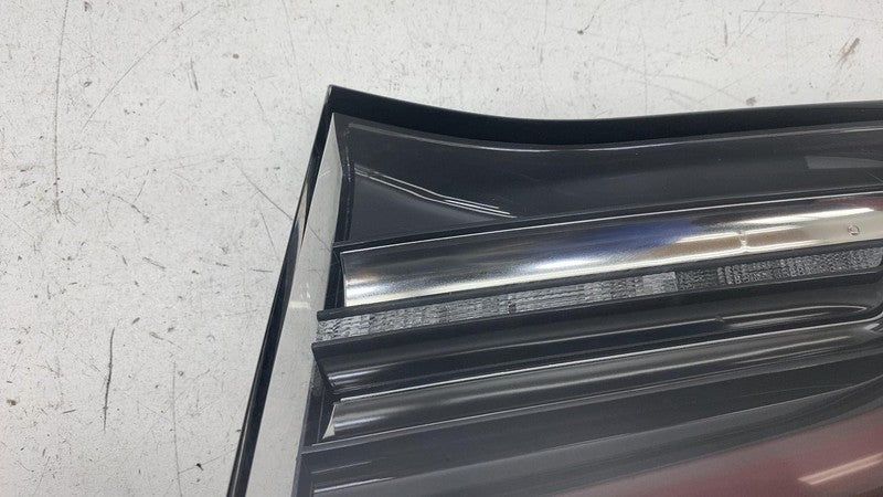 ⭕ 2017-2023 Model 3 Rear Right Inner Taillight LED Tail Lamp 3-Pin 107