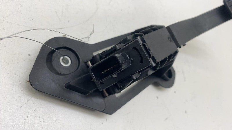⭕ 2019-2025 Chevrolet Silverado 1500 Front Accelerator Gas Pedal Senso