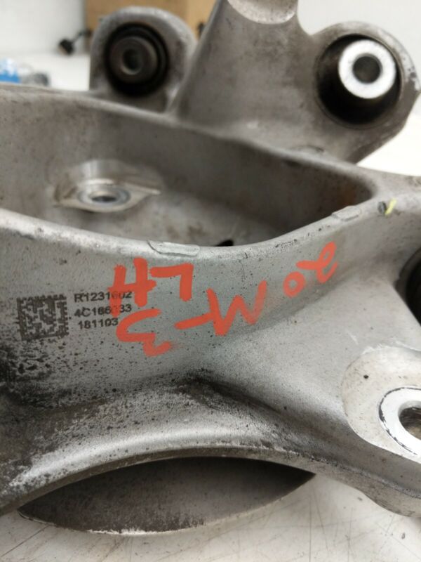 1044416 00 F ⭕ 2017-2022 Model 3 Rear Spindle Knuckle & Brake Dust Shield Right 1044416-00-F