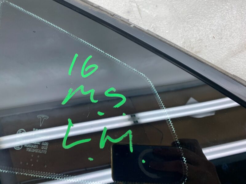 E6 43R-008010 2012-2020 Tesla Model S MS Rear Driver Side Quarter Fixed Glass Left LH Assembly