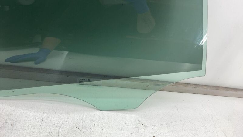 ⭕ 2014-2016 Mercedes-Benz E350 E-Class Rear Right Door Glass Window Assembly OEM