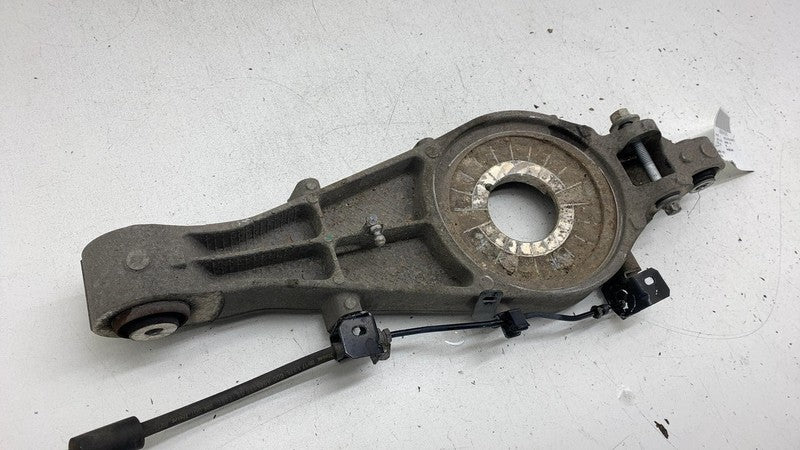 ⭕ 17-20 Maserati Levante Rear Passenger Side Lower Control Arm Seat Sw