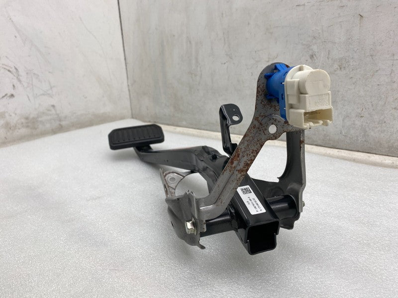 102769100B ⭕ 2016-2020 Tesla Model X MX Front Driver Brake Foot Pedal Assembly 1027691-00-B